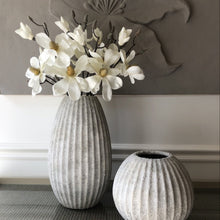 Load image into Gallery viewer, Willow Round Vase
