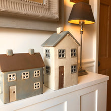 Load image into Gallery viewer, Charming Ceramic T Light Houses
